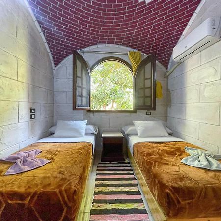 Ostello Kashta Nubian Guest Houst Assuan Esterno foto