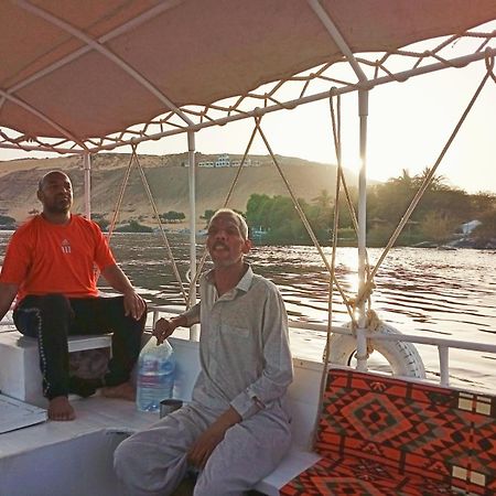 Ostello Kashta Nubian Guest Houst Assuan Esterno foto